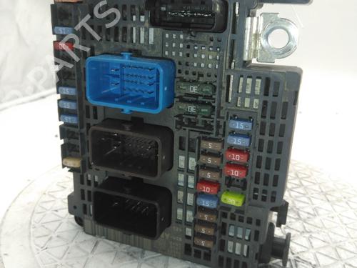 Used Fuse box Fuse box 37276173 37276173