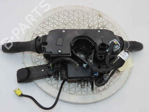 Steering column stalk RENAULT CLIO V (B7_) 1.0 TCe 90 (B7MT) | BP37055307I23 - Image 4