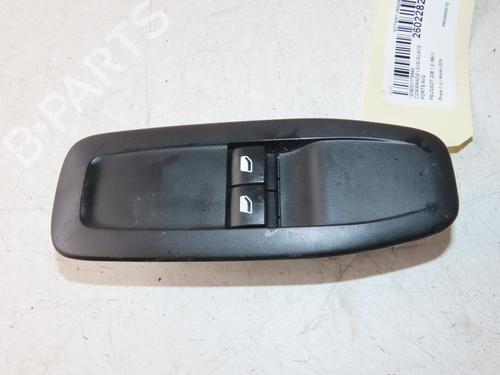 Used Left front window switch Left front window switch PEUGEOT 208 I (CA_, CC_) 1.2 VTi 68 / PureTech 68 (68 hp) 33478626 33478626