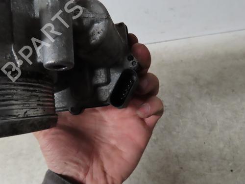 Used Throttle body VW GOLF VI (5K1) 2.0 TDI (110 hp) 17802311