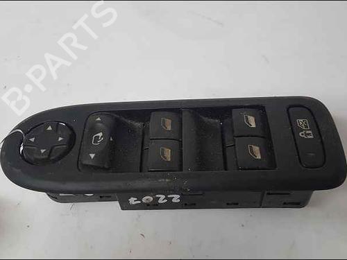 Used Left front window switch Left front window switch 37042717 37042717