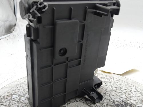 Used Fuse box Fuse box 37675480 37675480