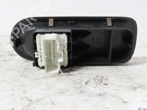 Used Left front window switch RENAULT CLIO III (BR0/1, CR0/1) 1.5 dCi (75 hp) 16040262