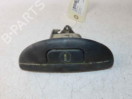 Used Tailgate handle Tailgate handle 37060440 37060440