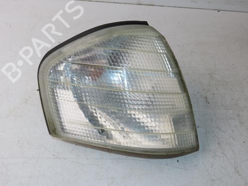 Used Right front indicator MERCEDES-BENZ C-CLASS (W202) C 220 CDI (202.133) (125 hp) 33134973
