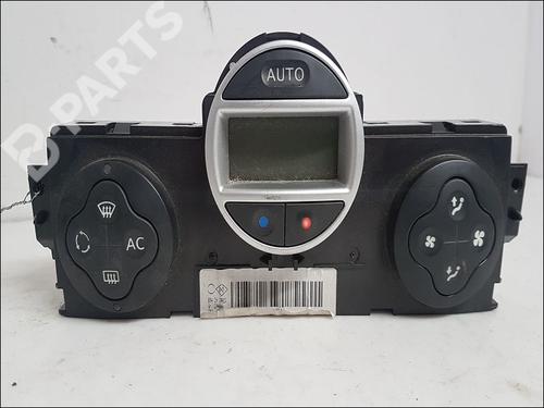 Used Climate control RENAULT MEGANE II (BM0/1_, CM0/1_) 1.9 dCi (131 hp) 10945666