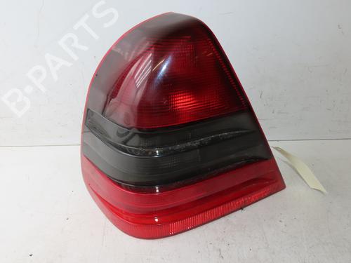 Used Left taillight Left taillight MERCEDES-BENZ C-CLASS (W202) C 220 CDI (202.133) (125 hp) 33135508 33135508