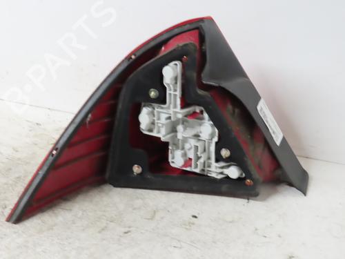 Used Right taillight Right taillight FORD MONDEO III (B5Y) 2.0 TDCi (130 hp) 16449261 16449261