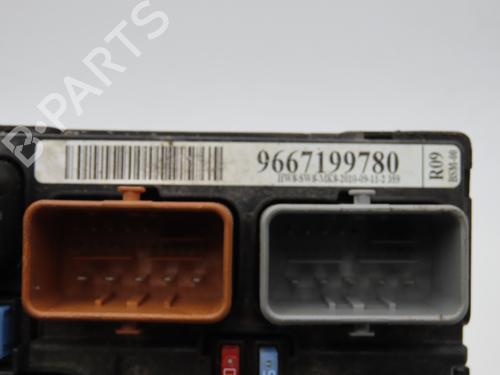 Used Fuse box CITROËN C3 II (SC_) 1.6 HDi 90 (90 hp) 25149799