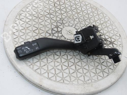 Used Steering column stalk Steering column stalk VW TOURAN (1T1, 1T2) 1.9 TDI (105 hp) 33134096 33134096