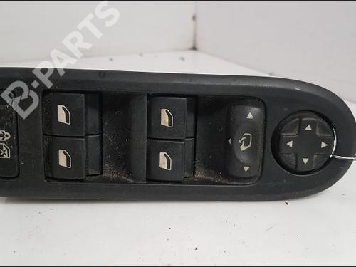 Used Left front window switch Left front window switch CITROËN C5 III (RD_) 2.2 HDi (RD4HTH) (170 hp) 10949613 10949613