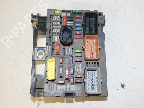 Used Fuse box CITROËN C4 Picasso I MPV (UD_) 1.6 HDi 110 (112 hp) 27665965