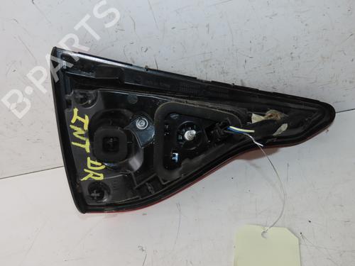 right-tailgate-light-renault-clio-v-b7_-2019-29153959 main image