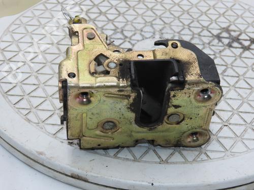 Venstre fortil lås RENAULT TWINGO I (C06_) 1.2 (C063, C064) (55 hp) 33134821