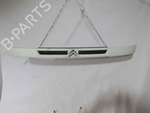 Used Grille Grille 37055841 37055841