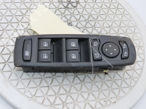Used Left front window switch Left front window switch RENAULT LAGUNA III Grandtour (KT0/1) 2.0 dCi (KT07, KT0J, KT14, KT1A, KT1S) (131 hp) 33134837 33134837