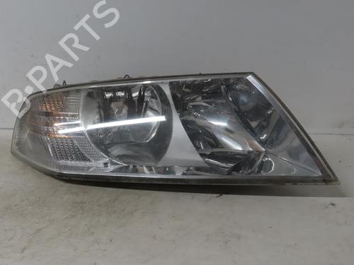 Used Right headlight SKODA OCTAVIA II (1Z3) 2.0 TDI (136 hp) 16833153