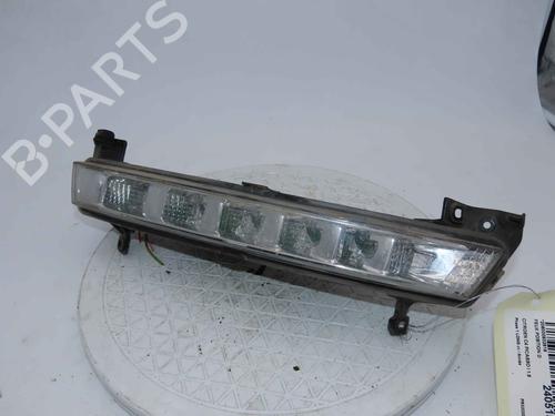 Farol diurno direito Farol diurno direito 37047663 37047663