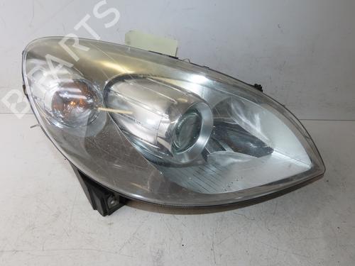 Used Right headlight MERCEDES-BENZ B-CLASS Sports Tourer (W245) B 180 CDI (245.207) (109 hp) 33135094
