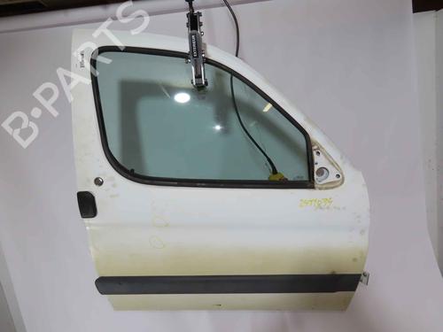 Used Right front door Right front door 37050302 37050302