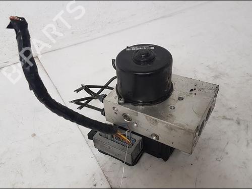 Used ABS pump BMW 3 (E46) 316 i (105 hp) 10945027