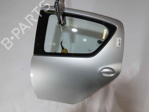 Used Left rear door Left rear door 37052165 37052165