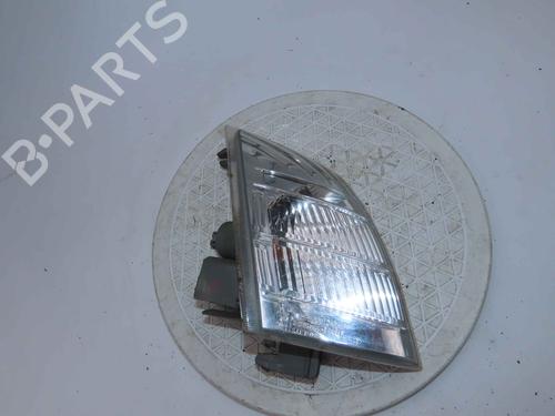 Used Right front indicator Right front indicator 37053028 37053028