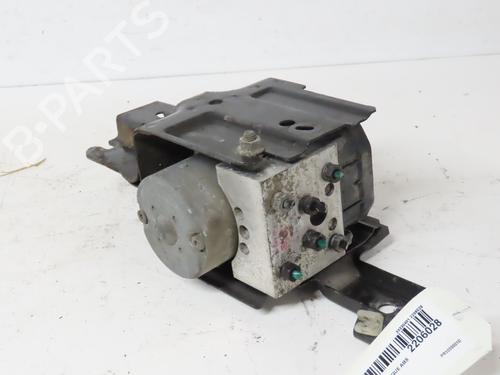 Used ABS pump RENAULT CLIO II (BB_, CB_) 1.2 (BB0A, BB0F, BB10, BB1K, BB28, BB2D, BB2H, CB0A,... (58 hp) 15886264