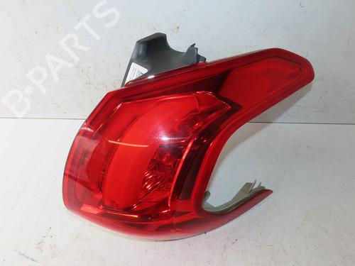 Used Right taillight Right taillight 37050986 37050986