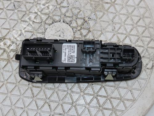 Used Left front window switch PEUGEOT 308 II (LB_, LP_, LW_, LH_, L3_) 1.5 BlueHDI 100 (102 hp) 26404640
