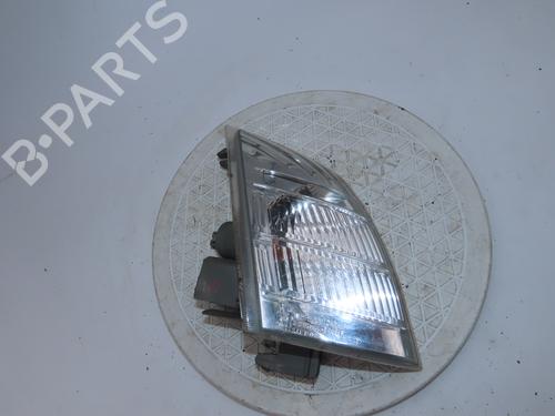 Used Right front indicator NISSAN X-TRAIL I (T30) 2.2 dCi 4x4 (136 hp) 26196741