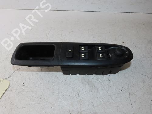 Used Left front window switch Left front window switch PEUGEOT 607 (9D, 9U) 2.7 HDi 24V (204 hp) 33248096 33248096