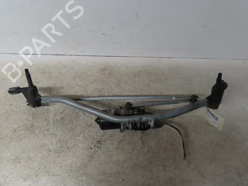 Used Front wiper motor DACIA SANDERO II 1.2 (75 hp) 17175638