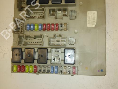 Used Fuse box Fuse box 37863159 37863159