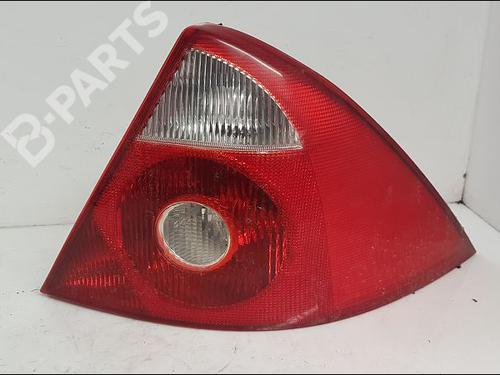 Used Right taillight FORD MONDEO III (B5Y) 2.0 16V TDDi / TDCi (115 hp) 10953152
