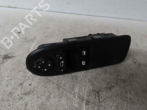 Used Left front window switch Left front window switch 37047982 37047982