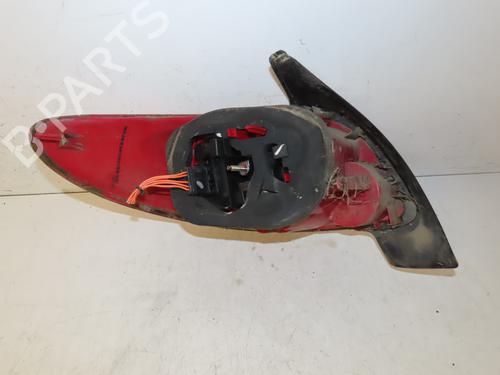 Høyre baklys PEUGEOT 206 Hatchback (2A/C) 2.0 HDI 90 (90 hp) 29154052