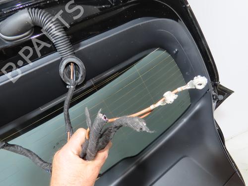 Porton trasero Porton trasero MERCEDES-BENZ A-CLASS (W177) A 250 e (177.085) (218 hp) 36940413 36940413
