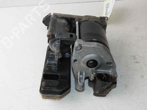 Used Right rear steering knuckle Right rear steering knuckle 37057888 37057888