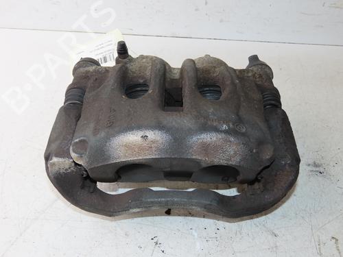 Used Right front brake caliper Right front brake caliper RENAULT MASTER III Van (FV) 2.3 dCi 125 FWD (FV0C, FV0D, FV0G, FV0H, FV0J, FV0K,... (125 hp) 33133962 33133962