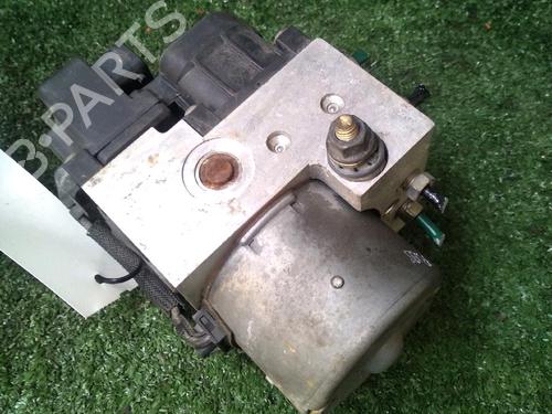 Módulo de ABS RENAULT CLIO II (BB_, CB_) 1.2 (BB0A, BB0F, BB10, BB1K, BB28, BB2D, BB2H, CB0A,... (58 hp) 12229087