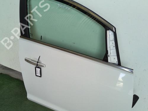 Used Right front door OPEL ASTRA J (P10) 1.4 Turbo (68) (120 hp) 30726698