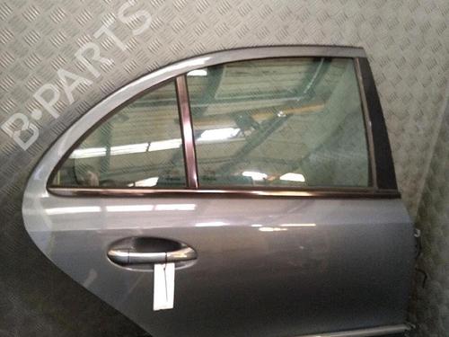 Used Right rear door MERCEDES-BENZ E-CLASS (W211) E 280 CDI (211.023) (177 hp) 30076019