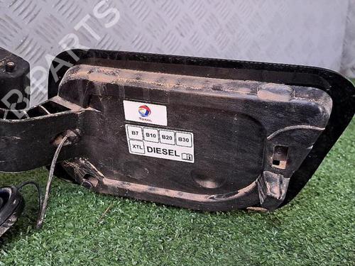 Fuel flap PEUGEOT 3008 II SUV (MC_, MR_, MJ_, M4_) 1.5 BlueHDi 130 | BP30076756C131