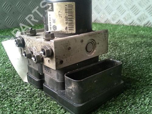 Używane Pompa ABS SEAT ALTEA XL (5P5, 5P8) 1.9 TDI (105 hp) 30077458