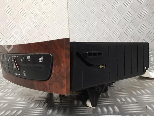 Used Warning switch MERCEDES-BENZ CLS (C219) CLS 55 AMG (219.376) (476 hp) 30070307