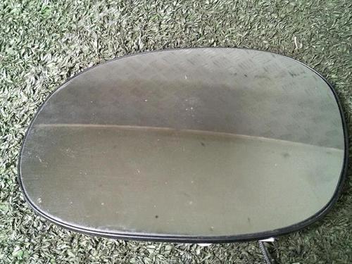 Used Left mirror glass Left mirror glass PEUGEOT 206+ (2L_, 2M_) 1.4 HDi eco 70 (68 hp) 29952712 29952712