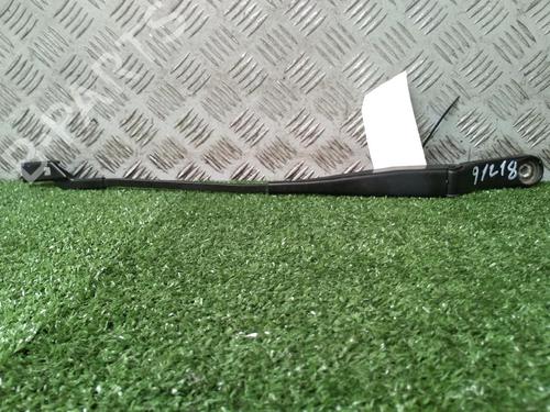 Used Front windshield wiper arm PEUGEOT 308 SW II (LC_, LJ_, LR_, LX_, L4_) 1.6 BlueHDi 100 (99 hp) 14546941