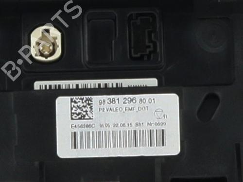 Used Display monitor Display monitor PEUGEOT 2008 II (UD_, US_, UY_, UJ_, UR_, UC_) 1.2 PureTech 100 (USHNK) (101 hp) 31096807 31096807