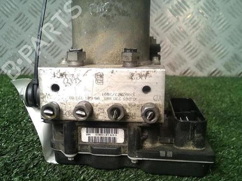 Used ABS pump ABS pump PEUGEOT 5008 (0U_, 0E_) 1.6 HDi (110 hp) 30075747 30075747
